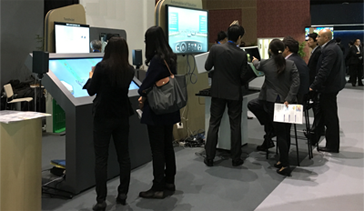 ��17��R�[���Z���^�[�^CRM�f�����R���t�@�����X2016in�����@���Ńu�[�X�̎ʐ^